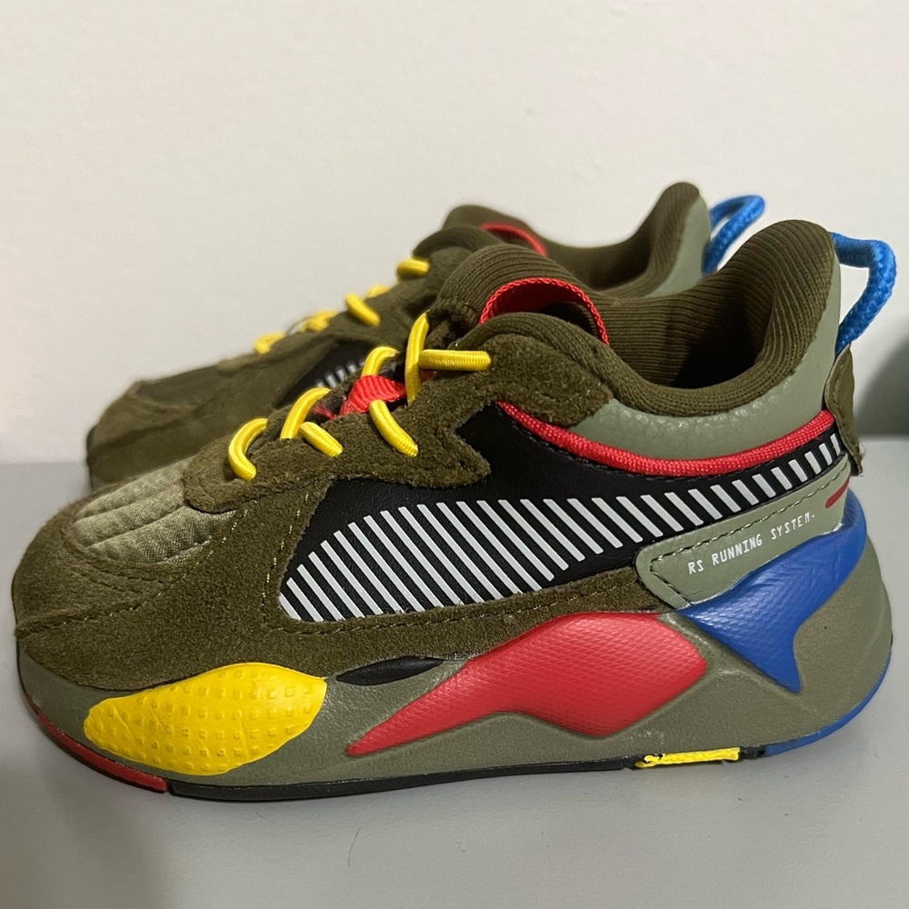 Puma shoes wore once